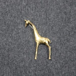 rare anne dick gold tone gariffe brooch